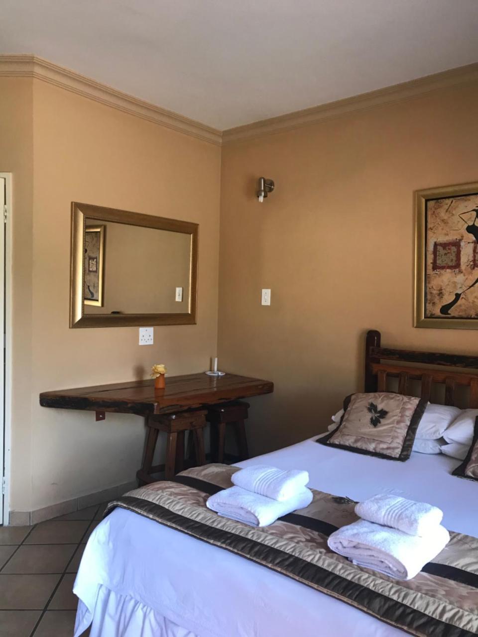Platinum Lodge Pietersburg Buitenkant foto